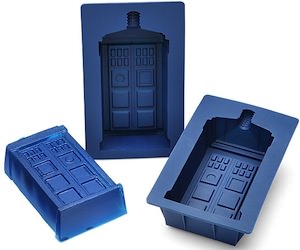 Doctor Who Tardis shaped cupcakes